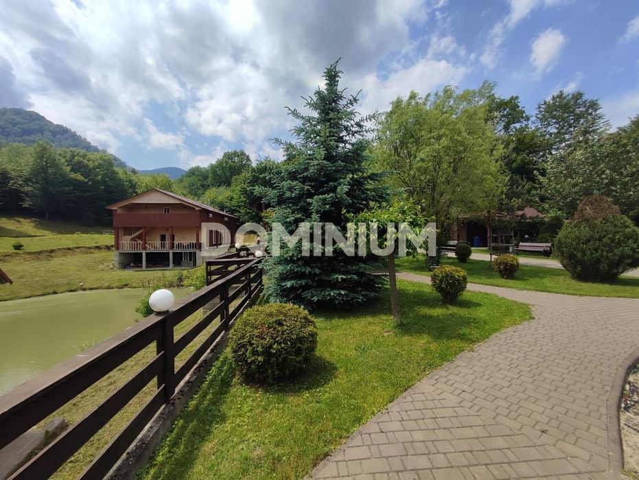 Продається відпочинковий комплекс в самому серці Карпат