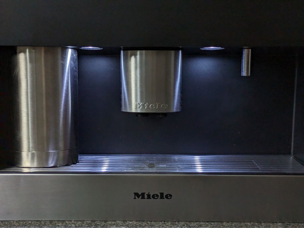ТОВОВИЙ Комплект: Духовка Miele H 5461 + Кавомашина + Мікрохвильовка