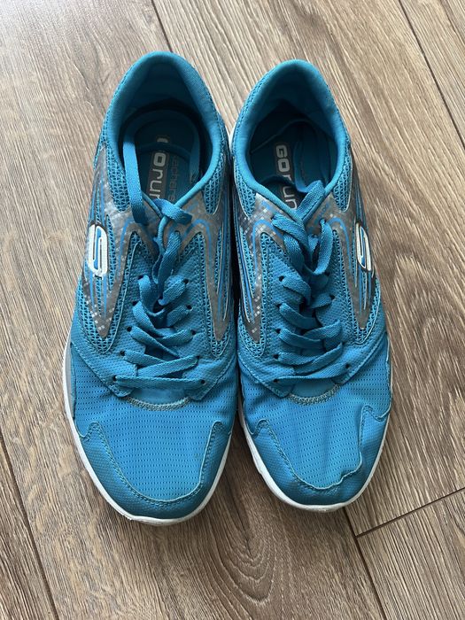 Кросівки Skechers для дівчини жіночі 39 р.