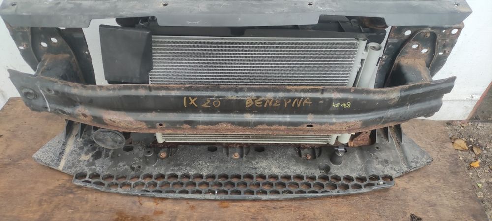 Pas przedni Hyundai ix20 benzyna 1.4 1.6 kia Venga chłodnice okular