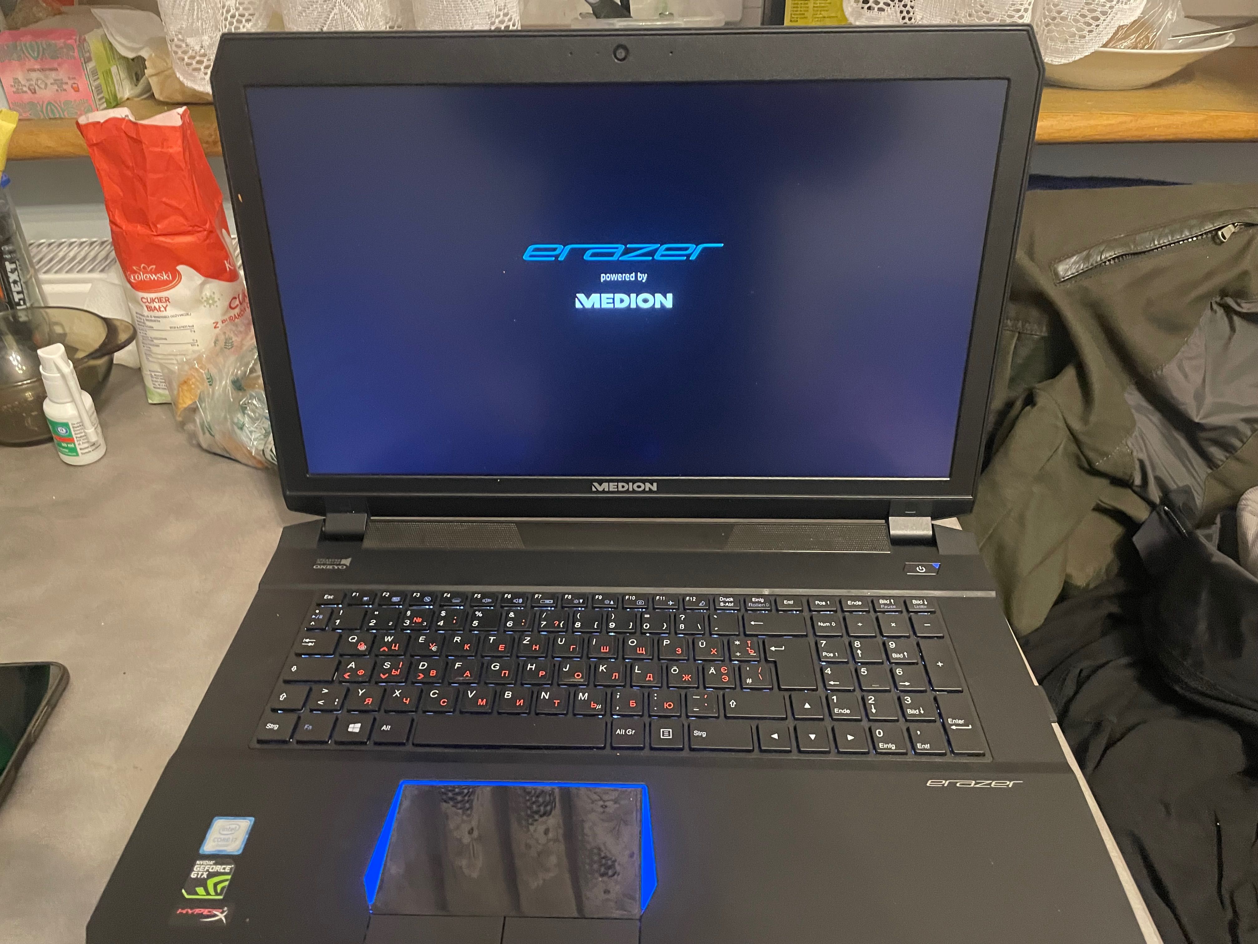 Sprzedam laptopa Medion