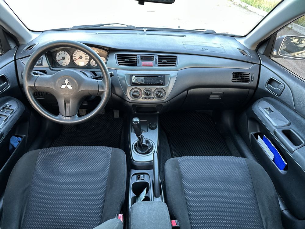 Mitsubishi lancer в отличном состоянии