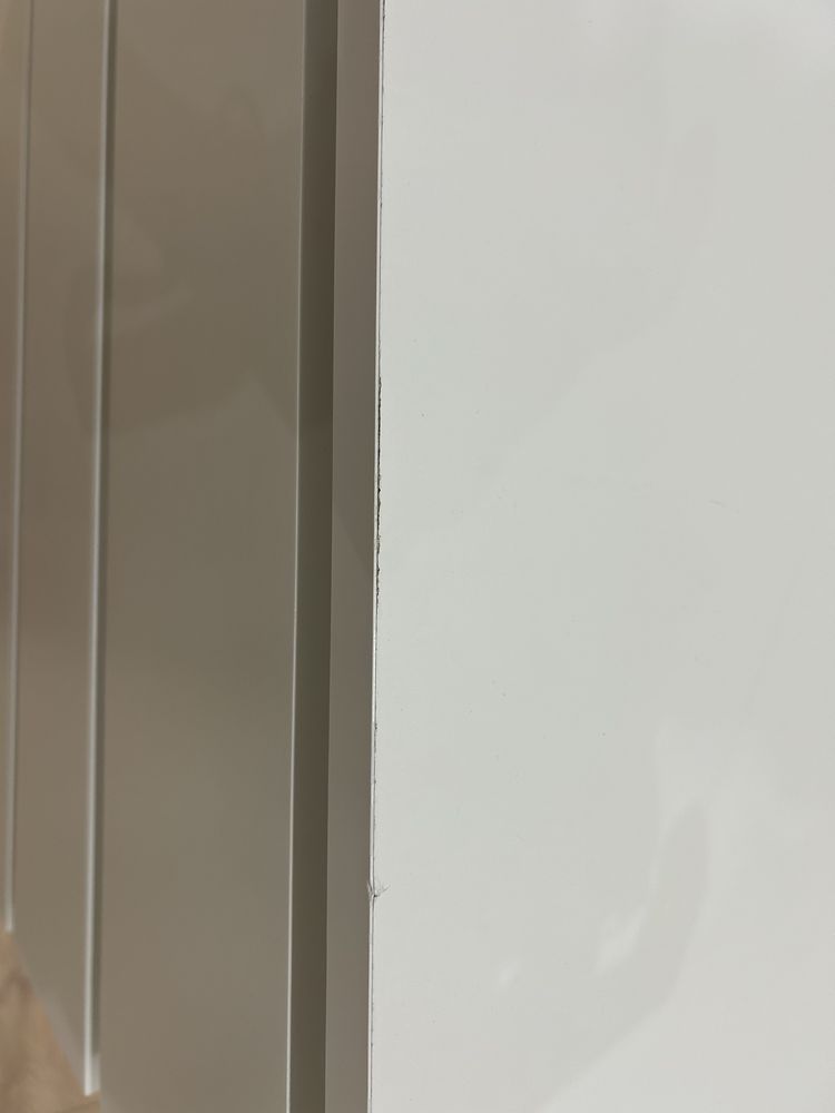 Comoda MALM 3 gavetas (bom estado)