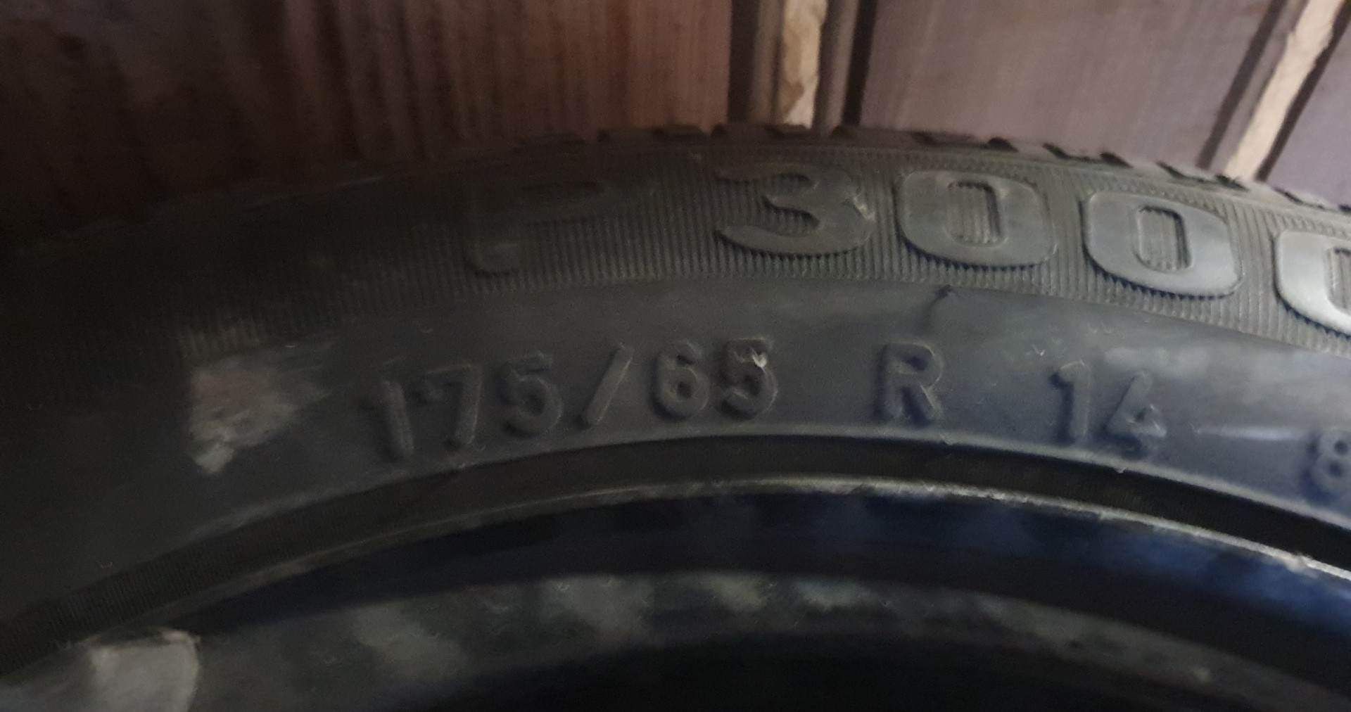 Opony Felga Felgi stalowe 14"