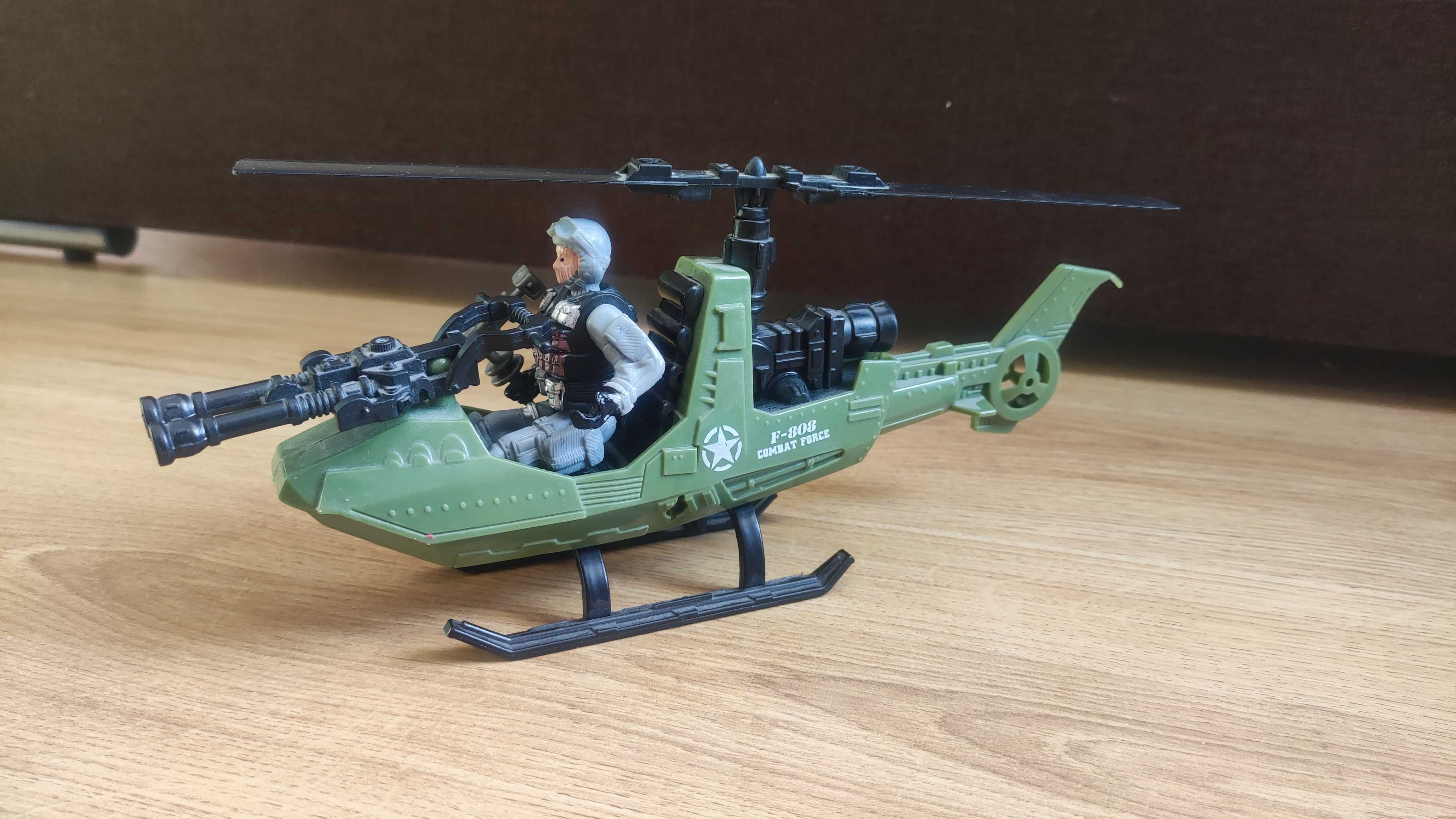 Helikopter Wojskowy plus Żołnierz Śmigłowiec