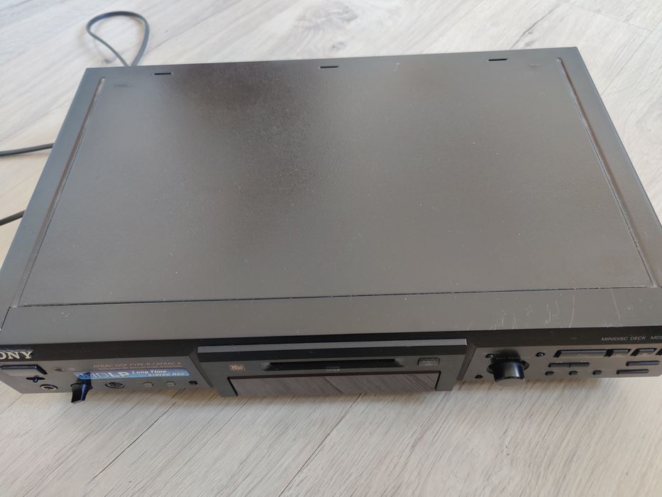 Минидисковая дека Sony MDS-JE640