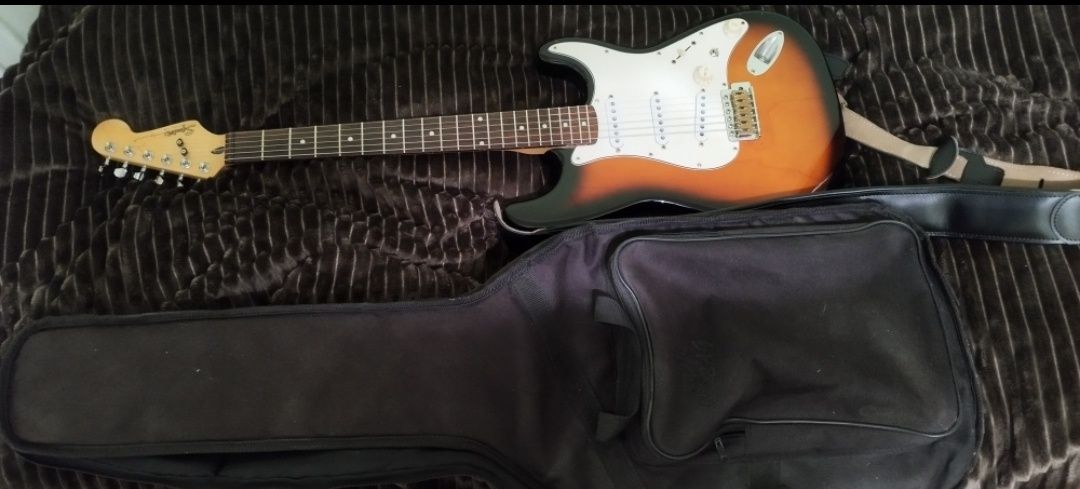 Gitara elektryczna Squier Stratocaster made in Korea
