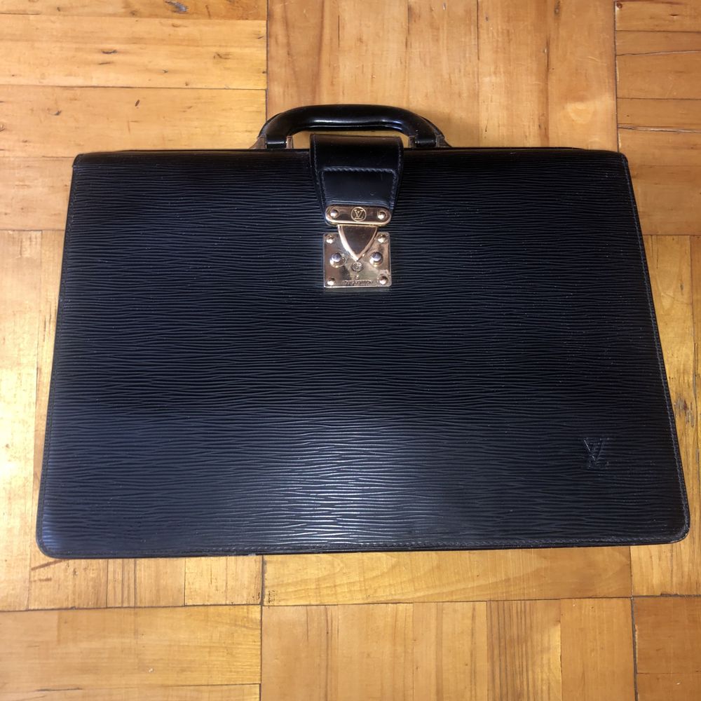 Оригінальний чемодан louis vuitton