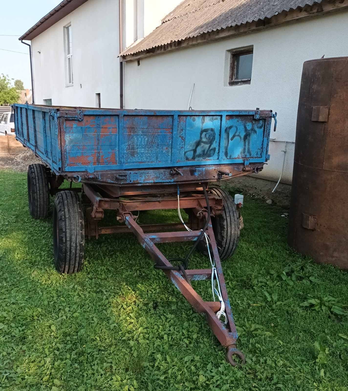Продам прицеп  2ПТС4