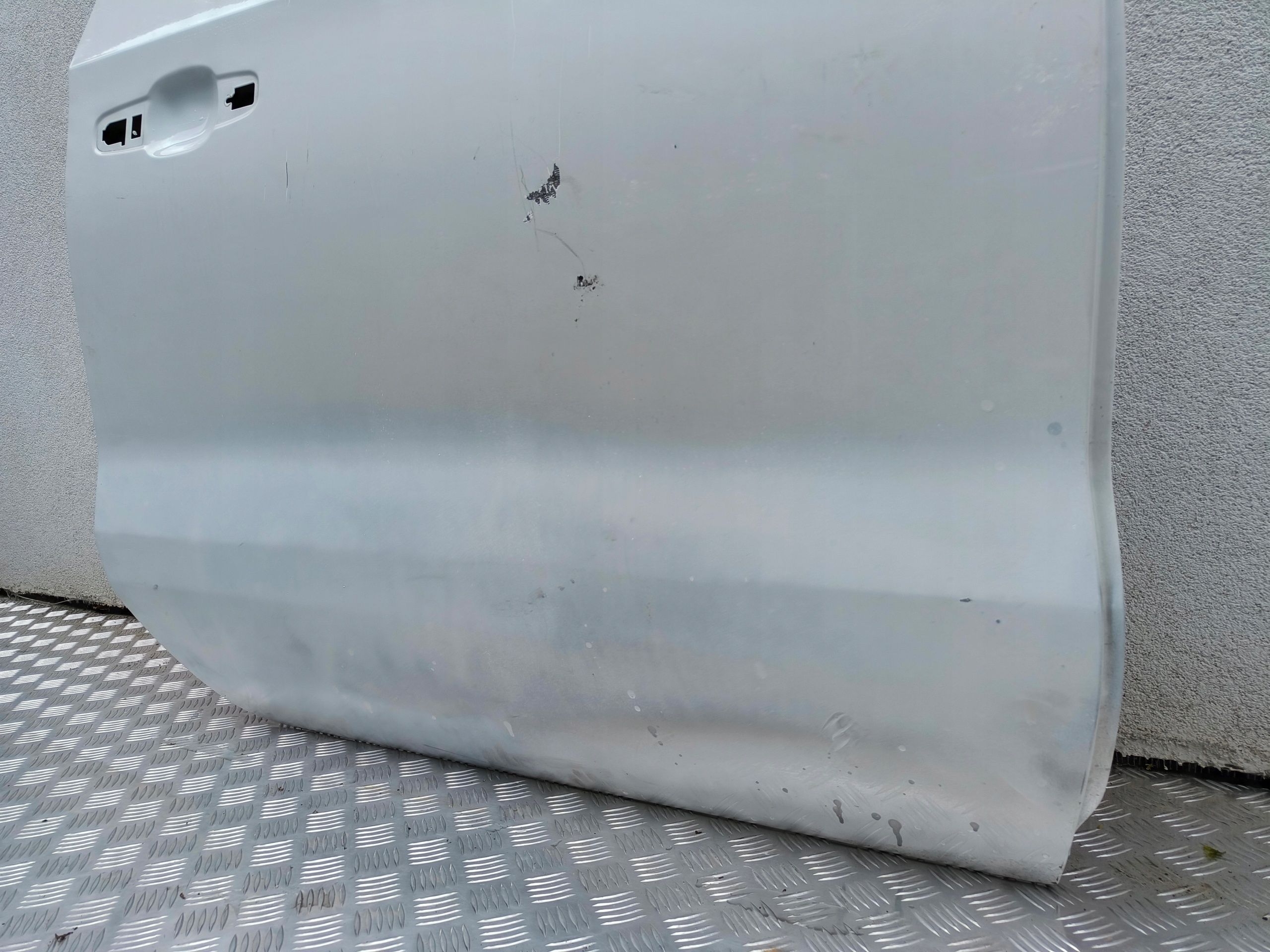 Chevrolet Silverado Sierra Drzwi tył Prawe Tylne Usa