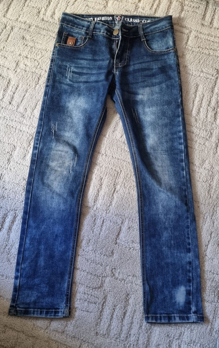 Spodnie jeans chłopięce 146