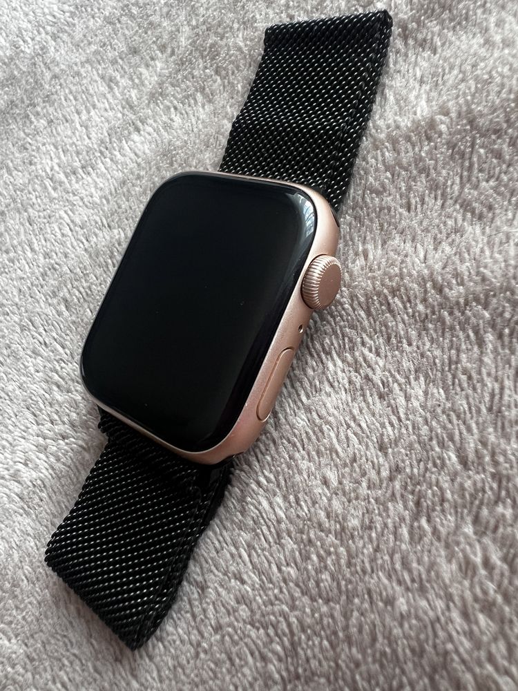 Apple watch SE gold aluminium 44mm