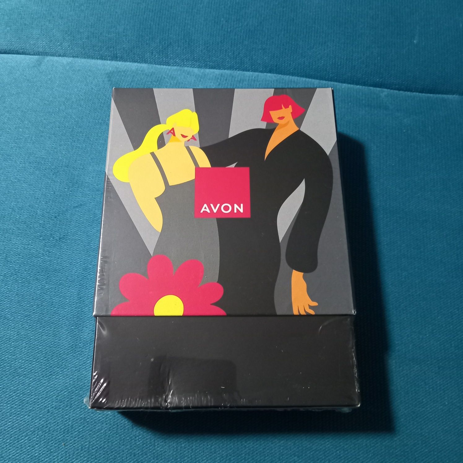 Avon zestaw Little Black Dress woda perfumowana 50 ml + balsam 125 ml