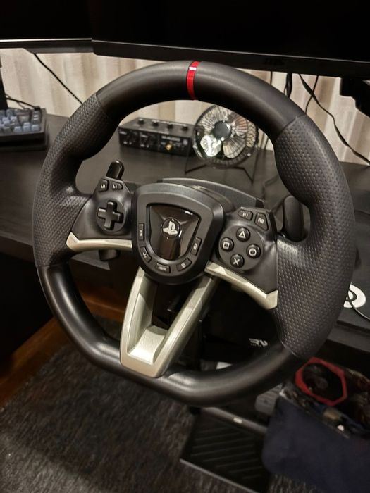 Volante HORI Ápex (PS5/PS4/PC) NOVO