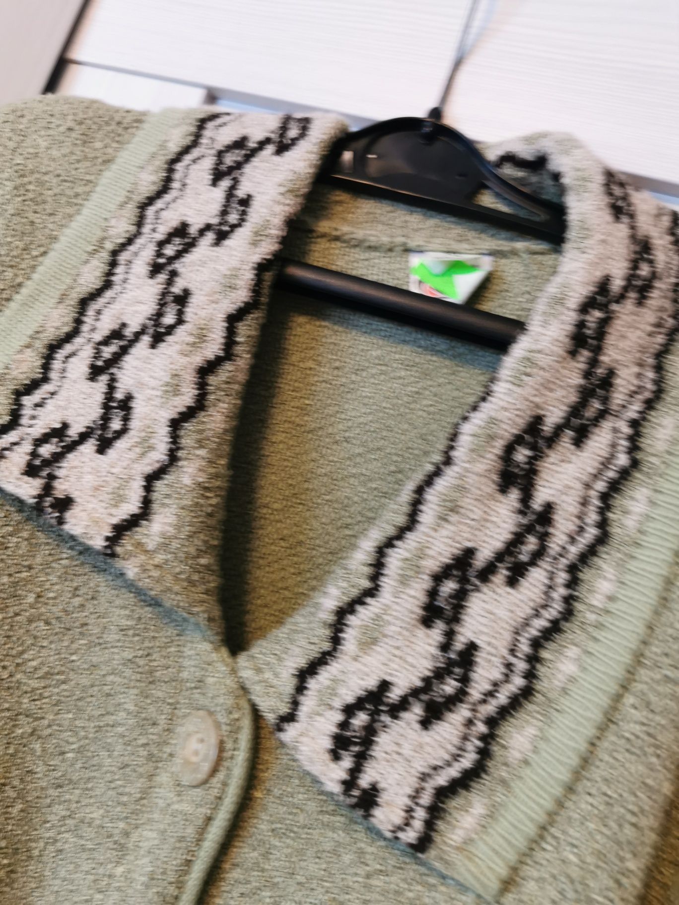 Sweter kardigan na guzki szary zielony khaki beżowy starszej pani 60+