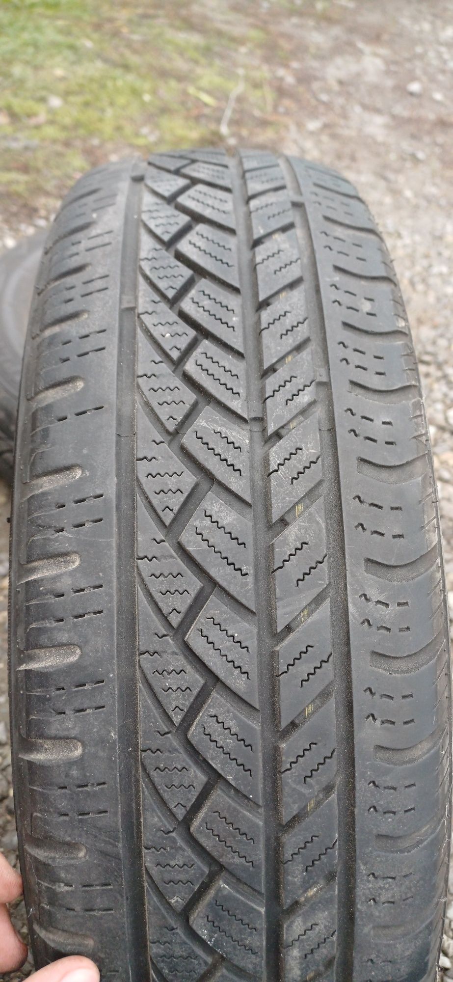 Диски з резиною (165/70 R14) ВСЕСЕЗОНКА