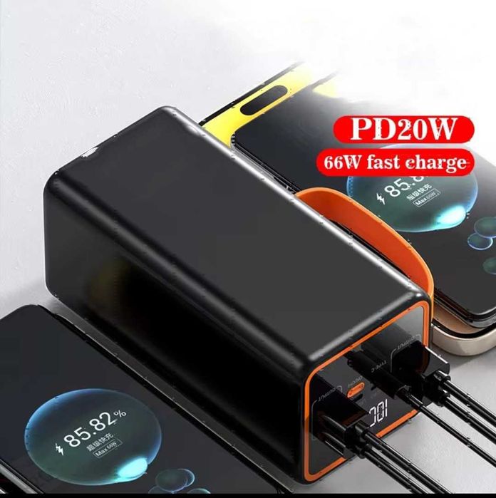 Потужний павербанк із яскравим світильником  PD 20W, 120000mAh .