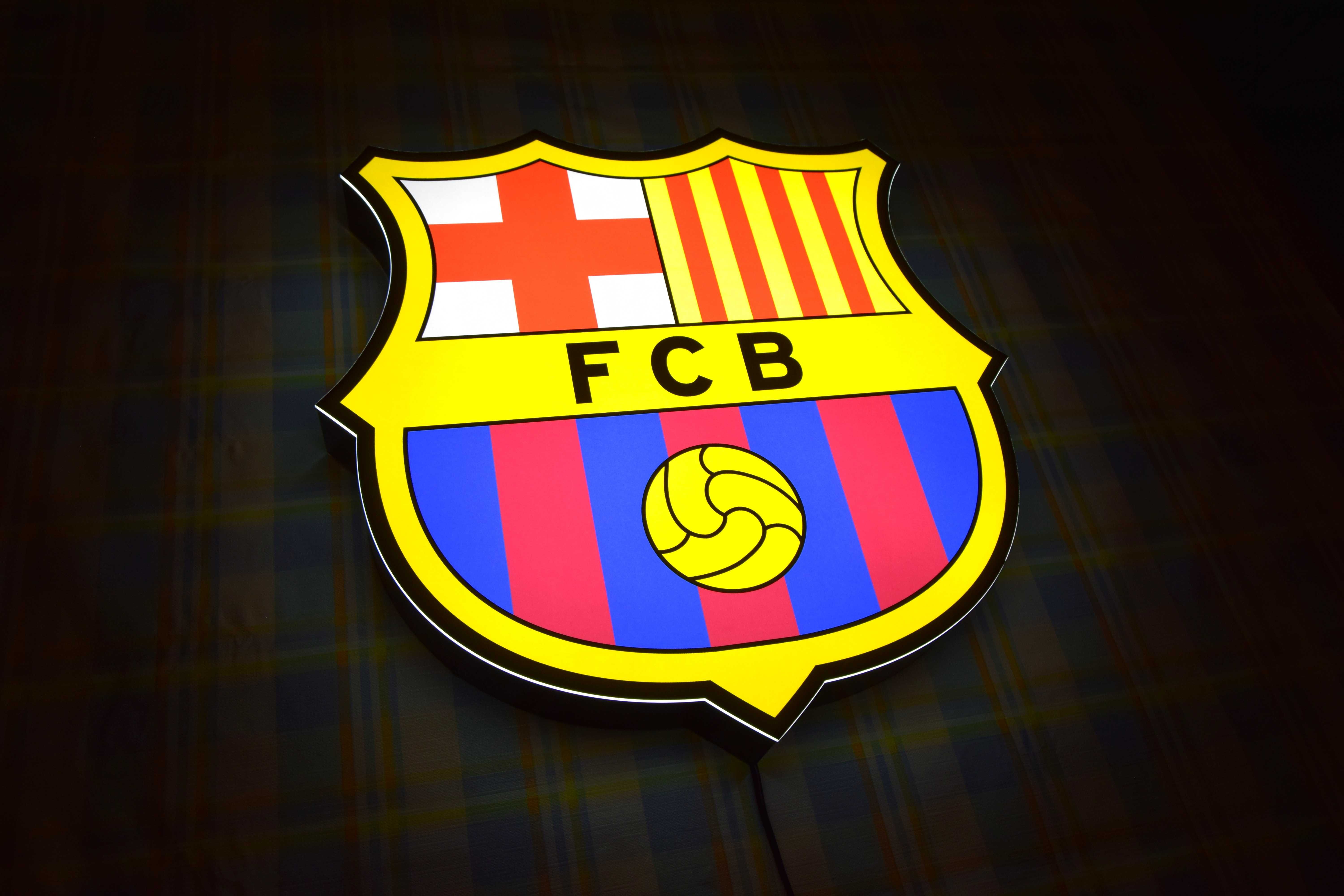 Podświetlane Logo FC Barcelona, LED Neon FCB, Herb 3D, Plafon, Prezent