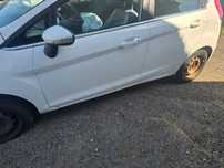 Drzwi lewy przód ford Fiesta mk7 w kolorze H9