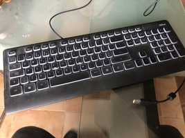 Teclado com fio e luz azul Qilive