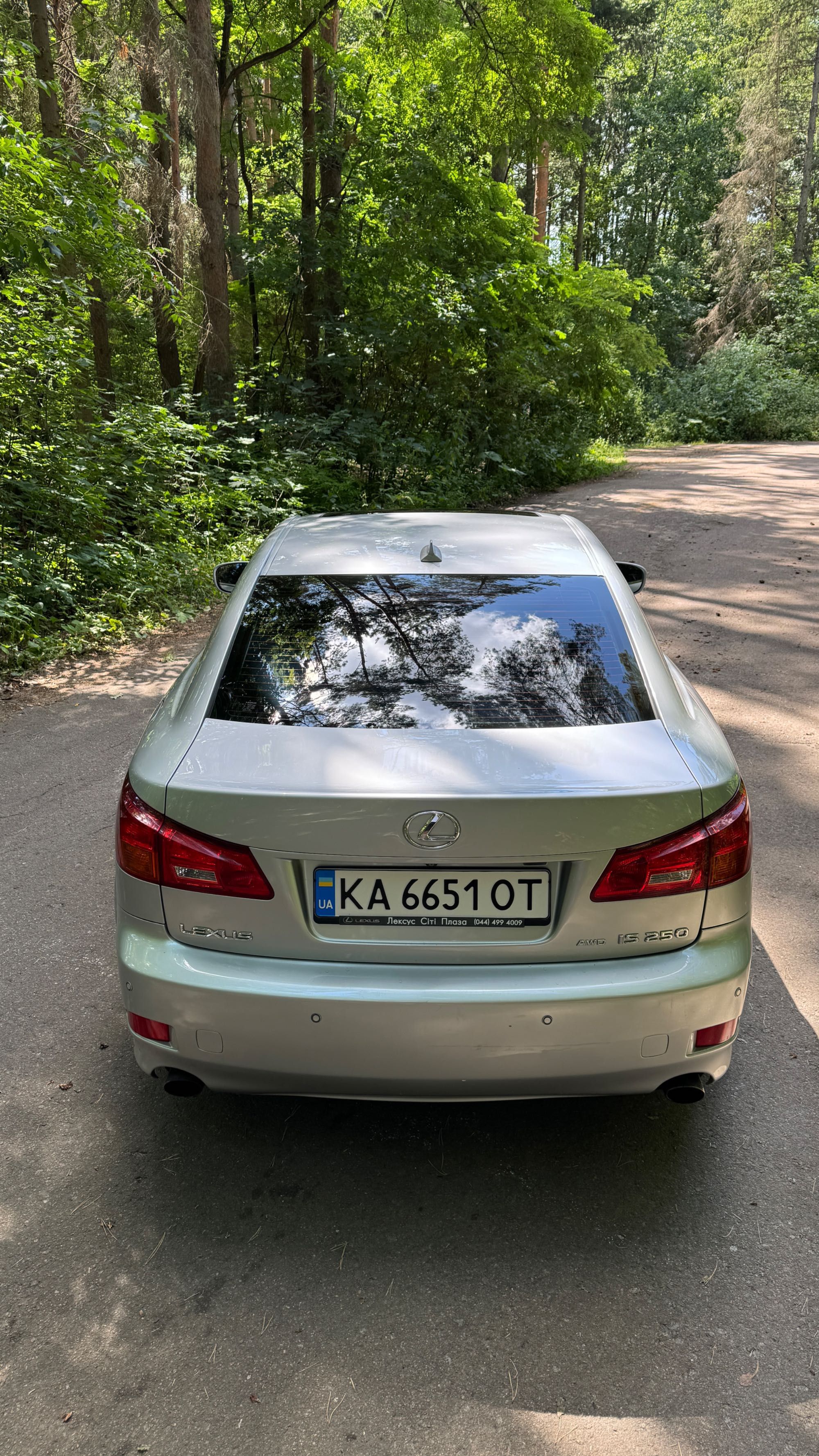 Продам Lexus is 250 awd 2007