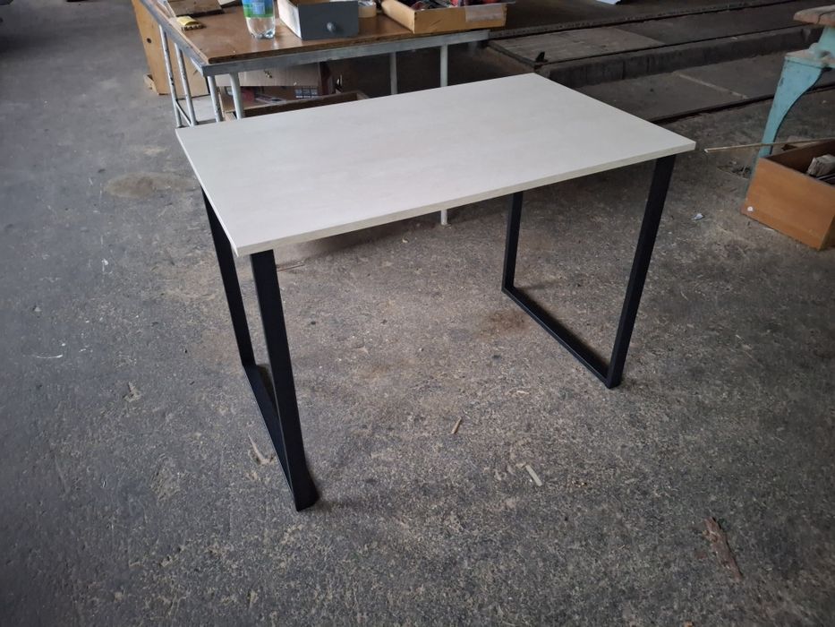 Стіл лофт для навчання та офісу