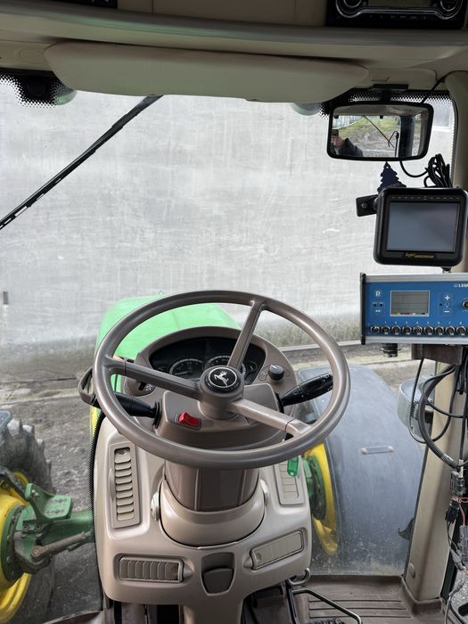 John Deere 6930 premium