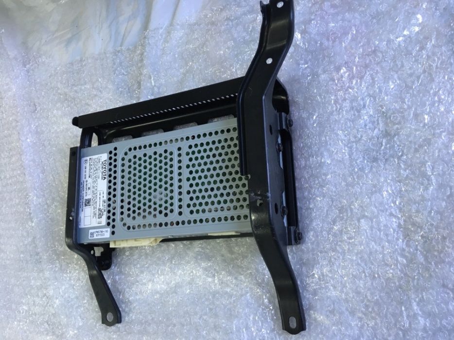 Усилитель звука LC150 Land Cruiser Prado 150 Pioneer 86280-60560 GM453