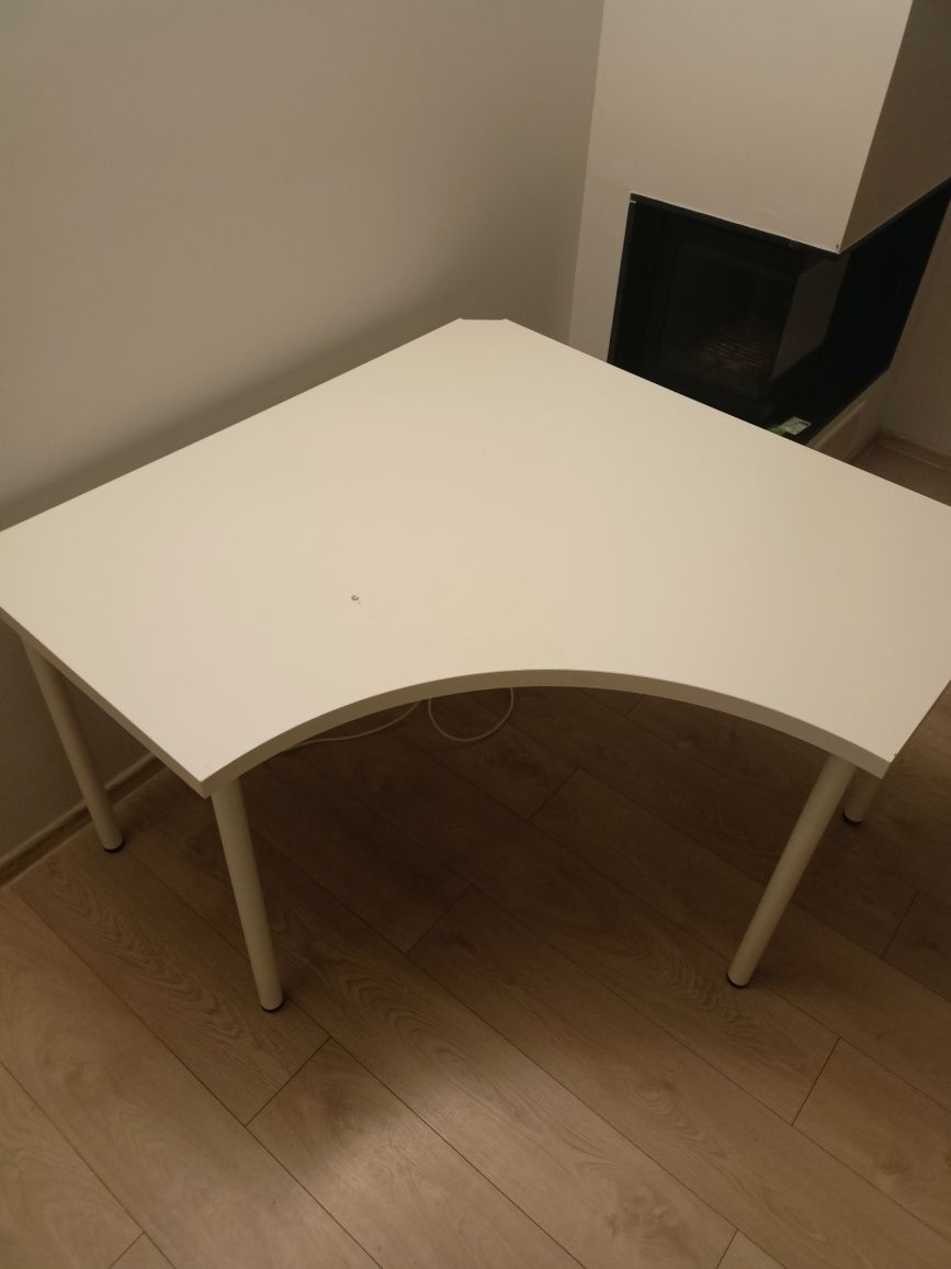 Narożne biurko Ikea linnmon 120x120