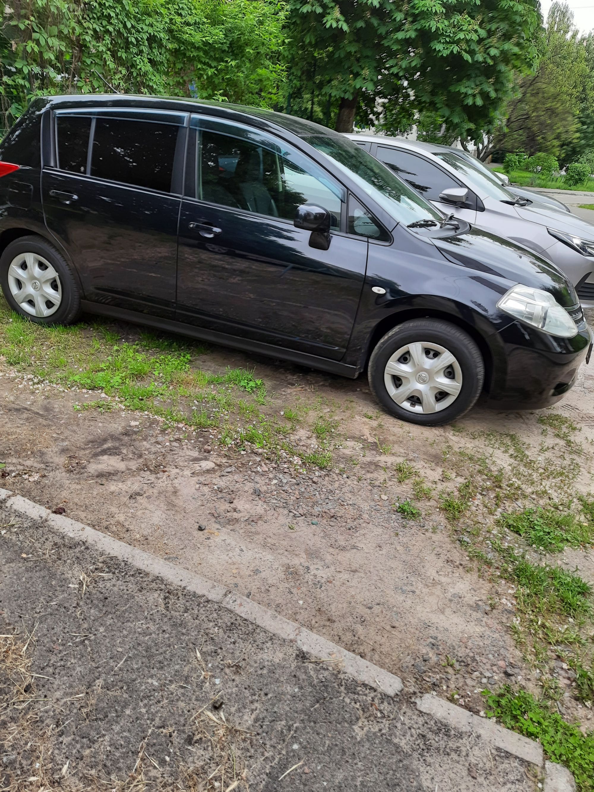 Nissan Tiida 2010