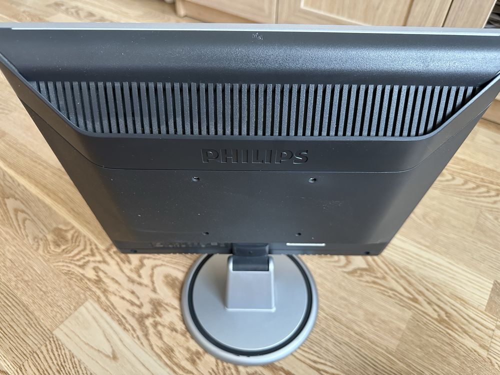 Монітор Philips 17” 170S7FS