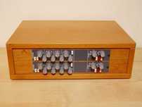 Preamp korektor Neve 8108 rack w kolorze mahoniowym