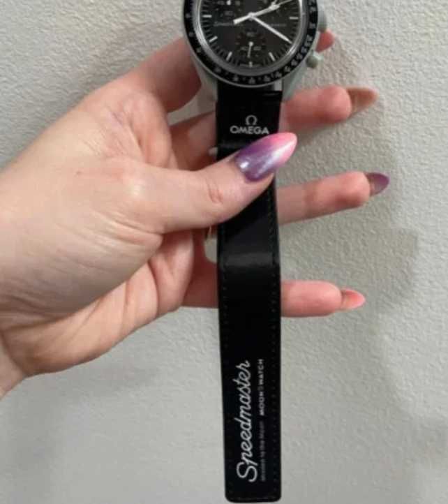 Swatch x Omega Bioceramic Moonswatch Mission to the Moon SO33M100