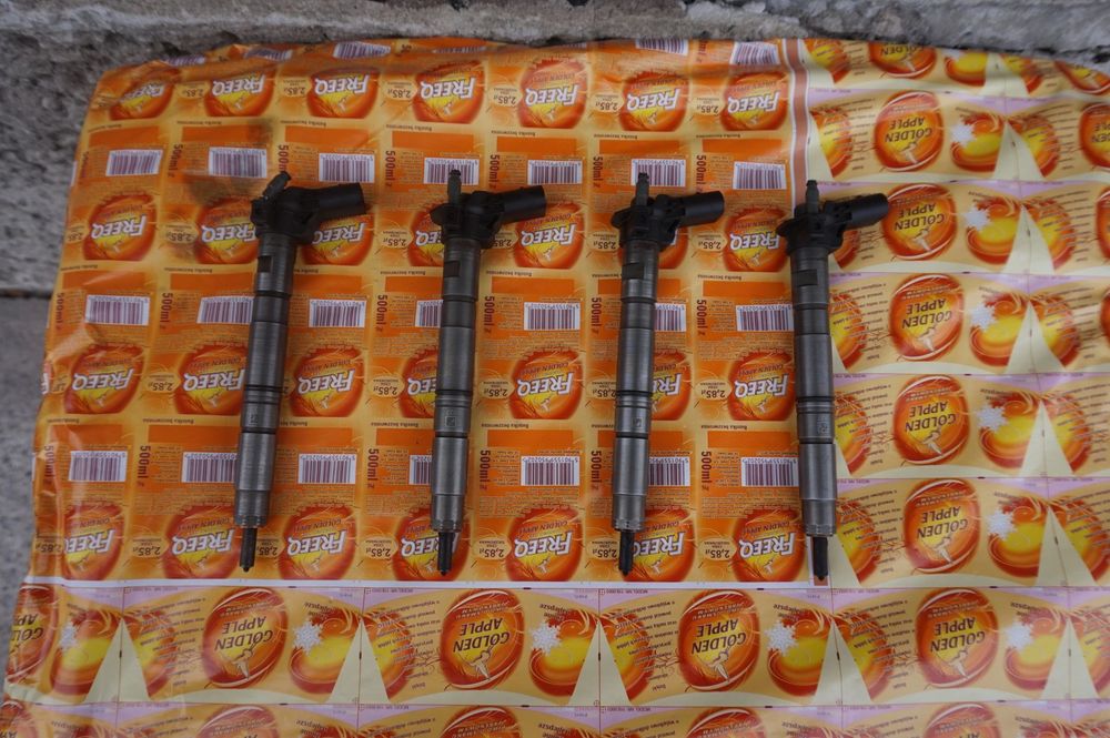 WTRYSK 2.0 TDI AUDI A3 8P A4 B8 A5 Q5