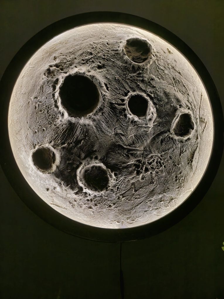 Moon in the Dark obraz lampka