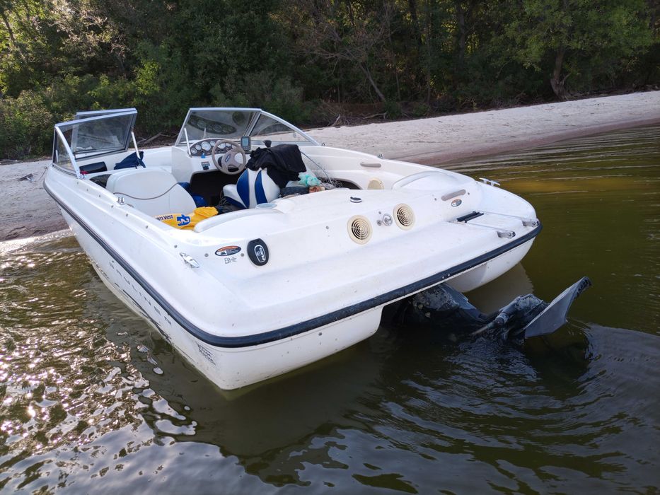 Bayliner 175 катер