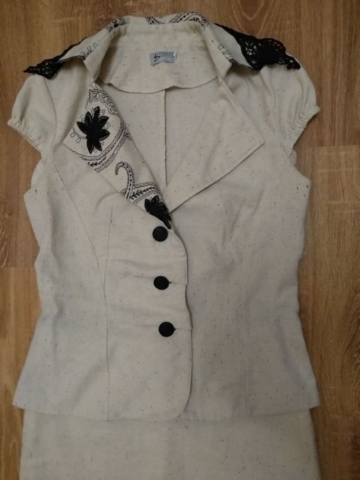 Костюм двойка юбка пиджак