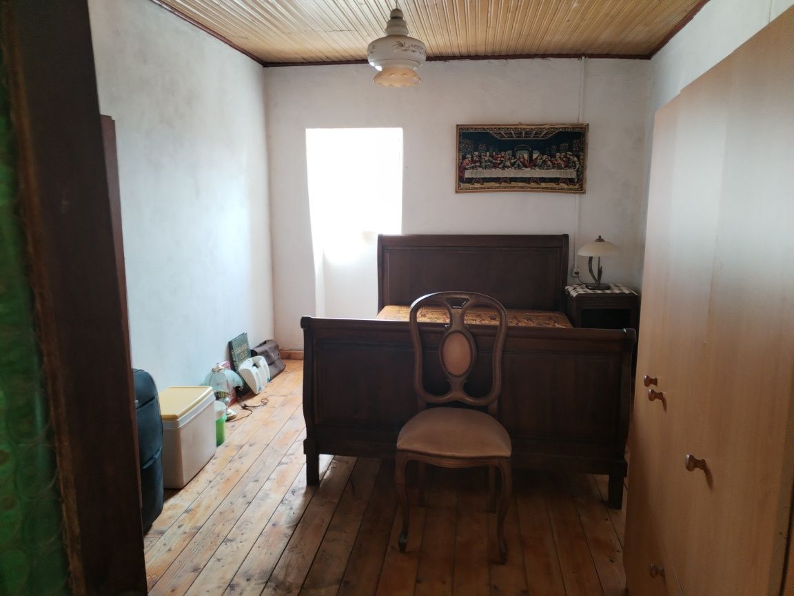 Reservada. Casa com 3 quartos em Montalegre