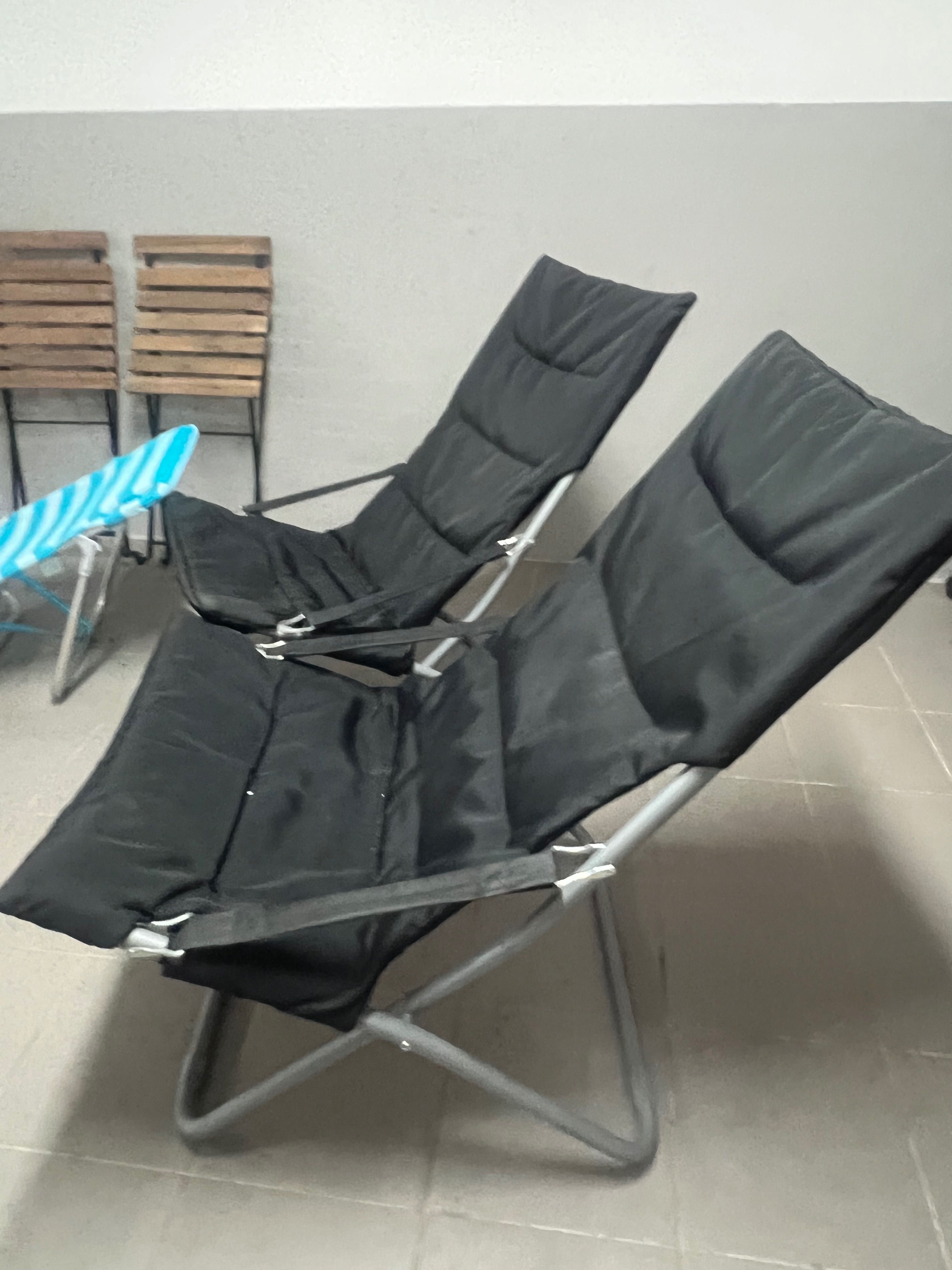 Conjunto mesa Bistrô Ikea e outras cadeiras