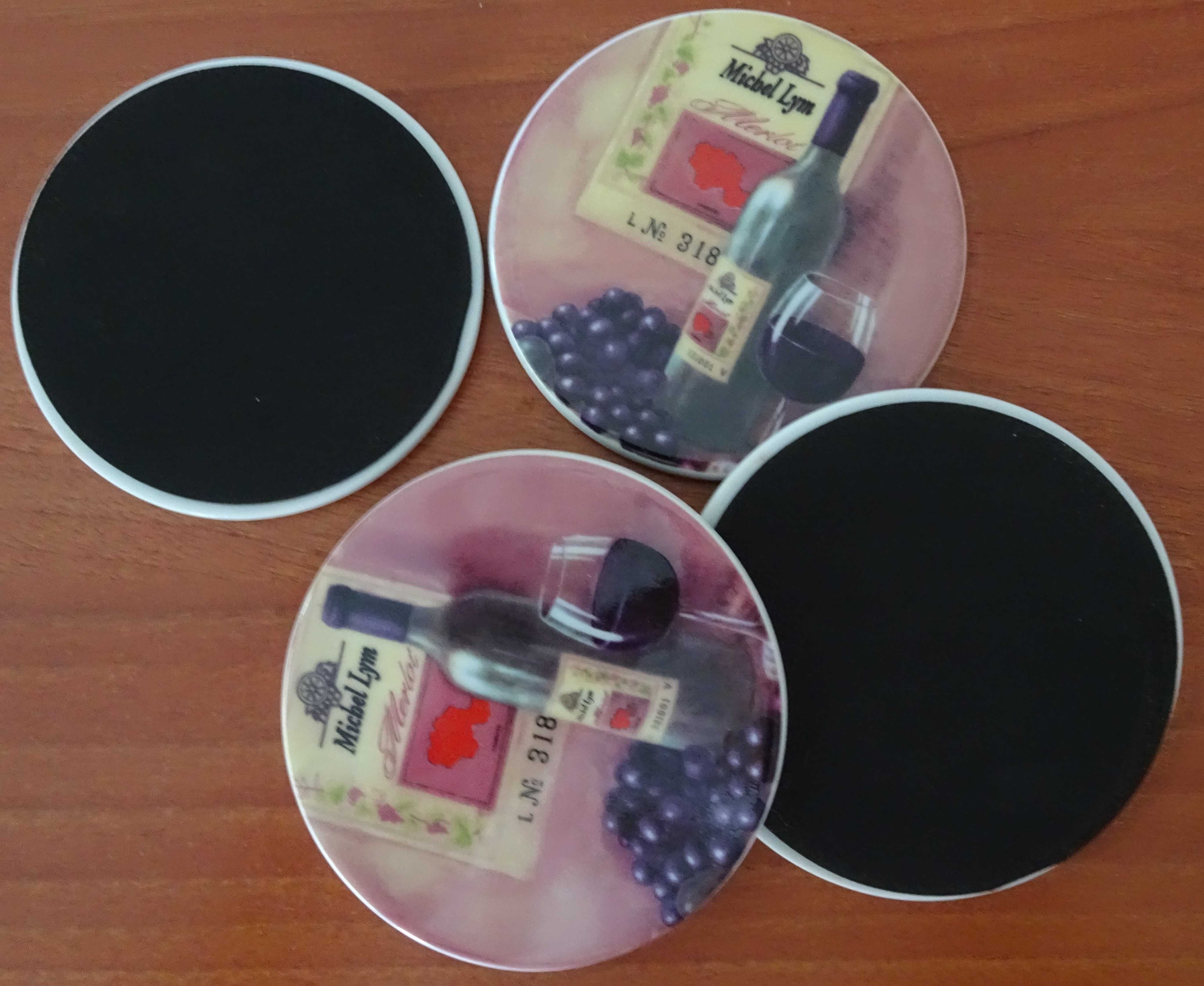 Bases de Copos Para Vinho em Porcelana Almofadados na Base (10 cm)