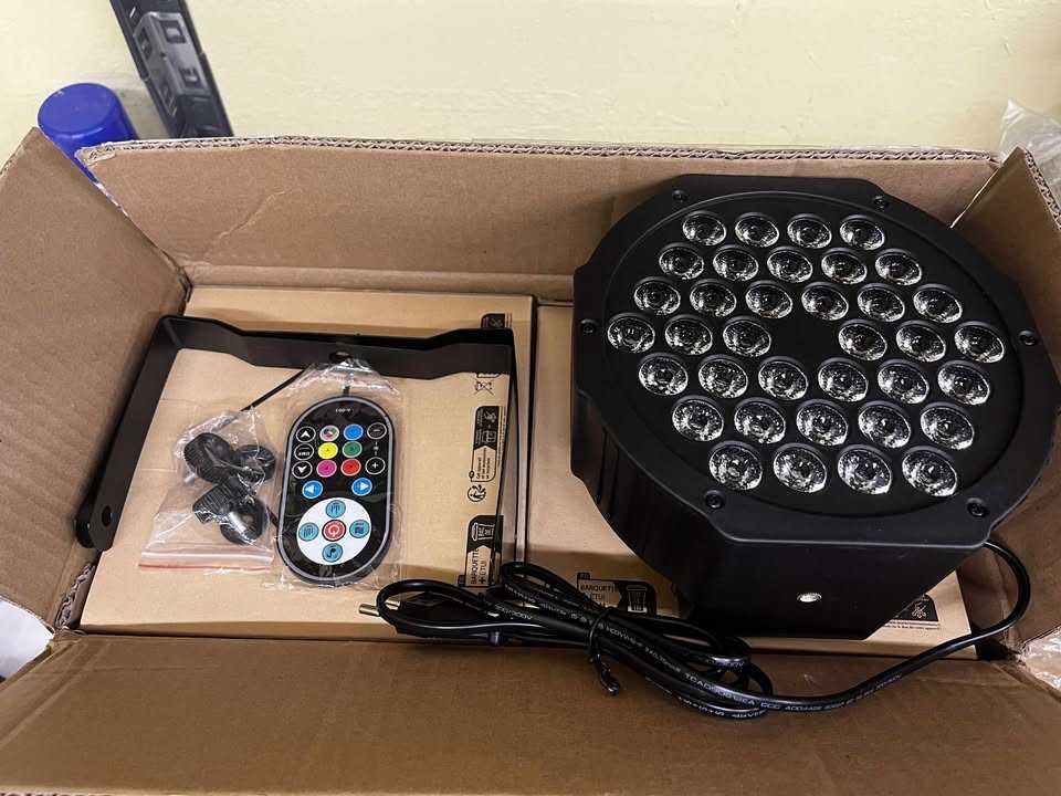 Reflektory Sceniczne LED DMX512 RGB +piloty 4szt