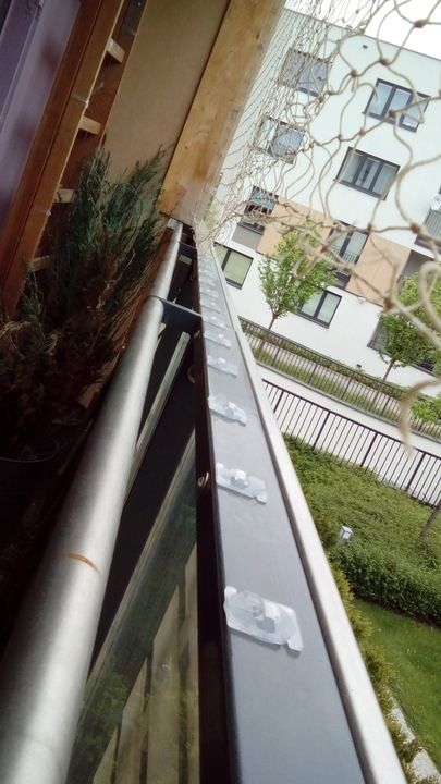 Zestaw Siatka Na Balkon Dla Kota Gołębie 4x2m, Oczko 50mm Bez Wierceni
