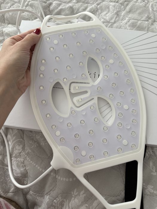 Current body skin led mask