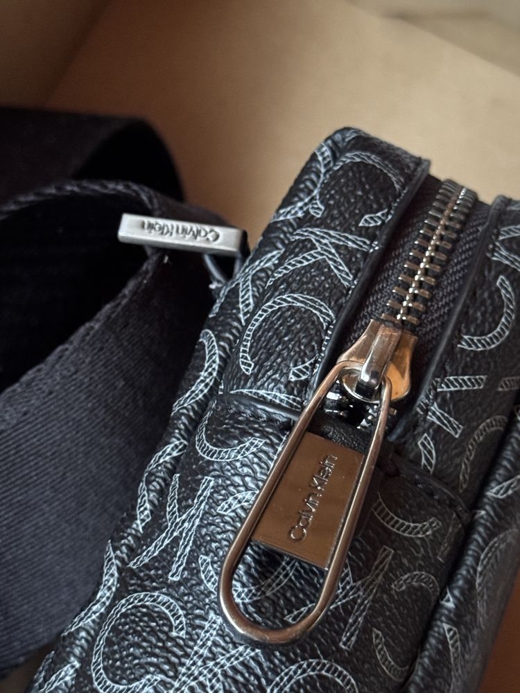 Oryginalna torba Calvin Klein na ramie