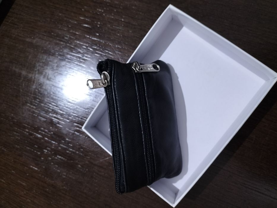 Porta moedas e notas em pele preta
