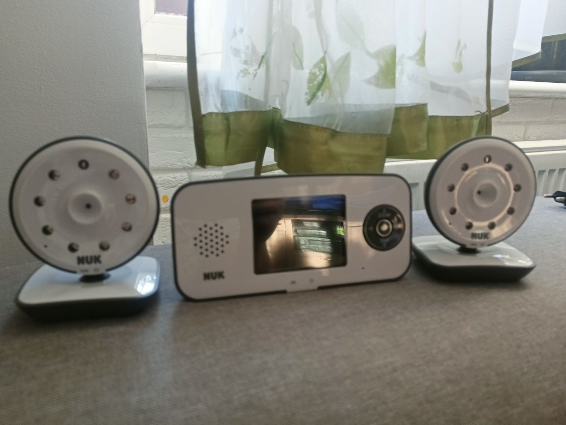 Niania elektroniczna , video baby monitor