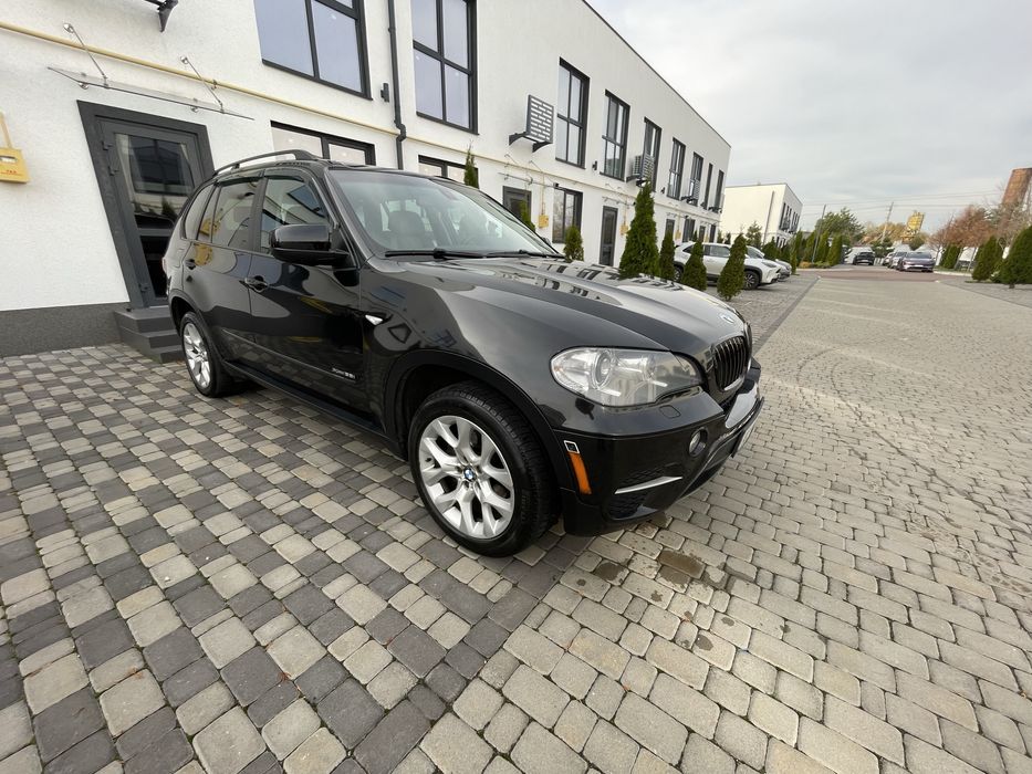 Автомобіль BMW X5