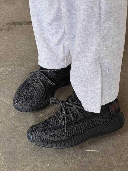 Кроссовки Adidas yeezy boost 350V2 Black/Кросівки Ізі/Останні 36,37,38