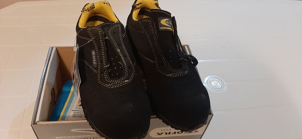 Sapatos de segurança tamanho 37