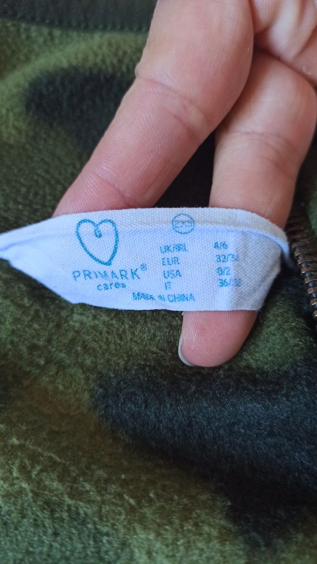 Camisola polar padrão camuflagem Primark XXS